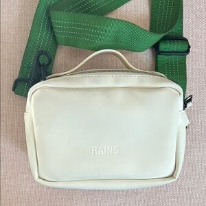 Rains Off-White Belt Bag with Green Strap